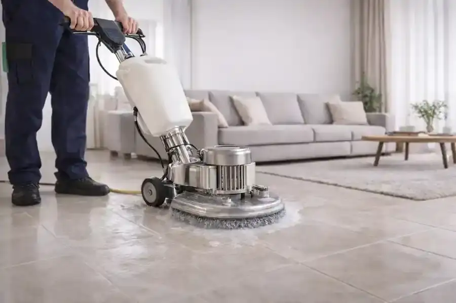 Profesjonalne czyszczenie posadzki gresowej maszyną szorującą – Gdynia